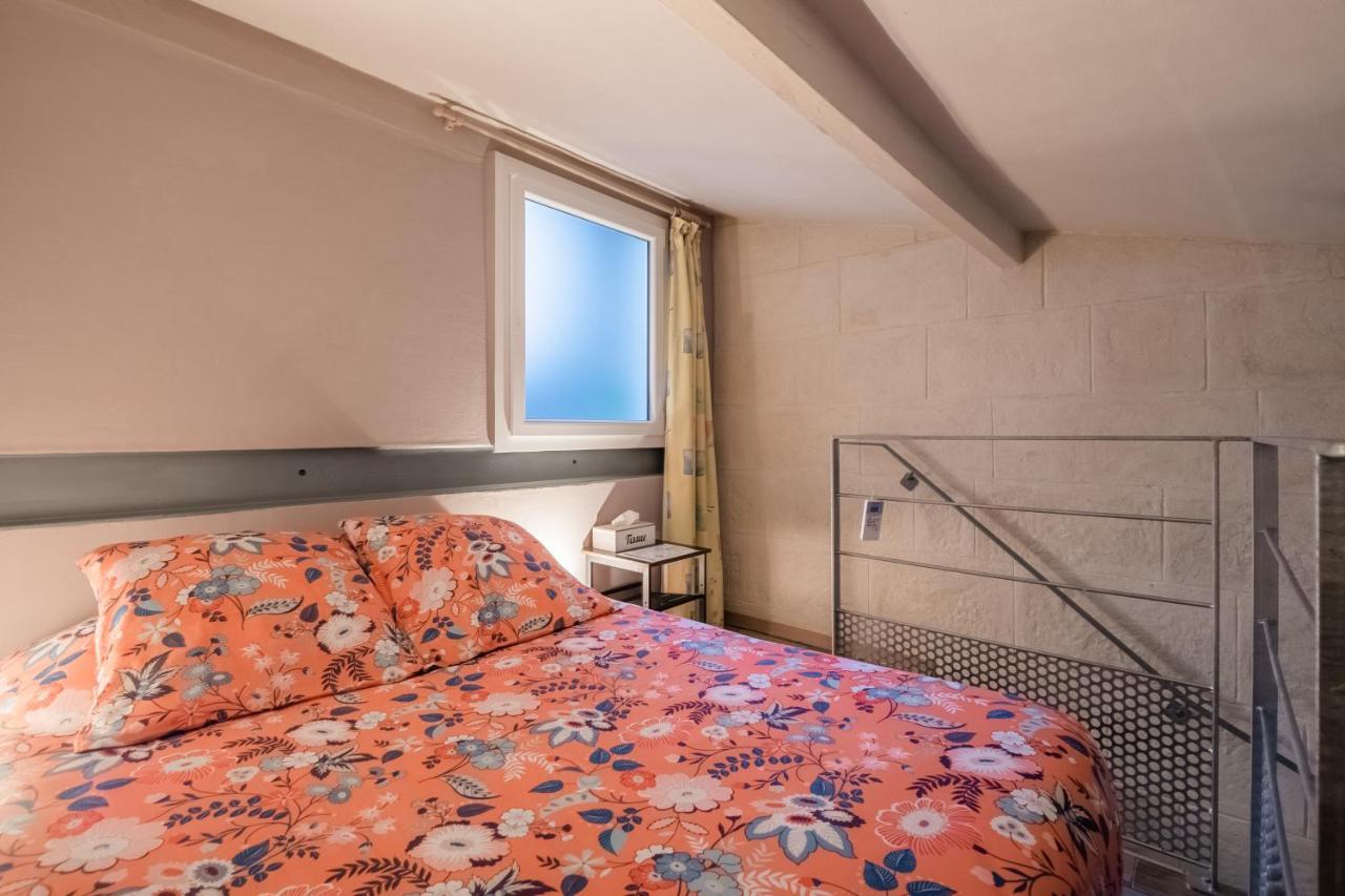 Studio En Duplex-Aircon-Terrasse-Parking-Calme Bordeaux Zewnętrze zdjęcie