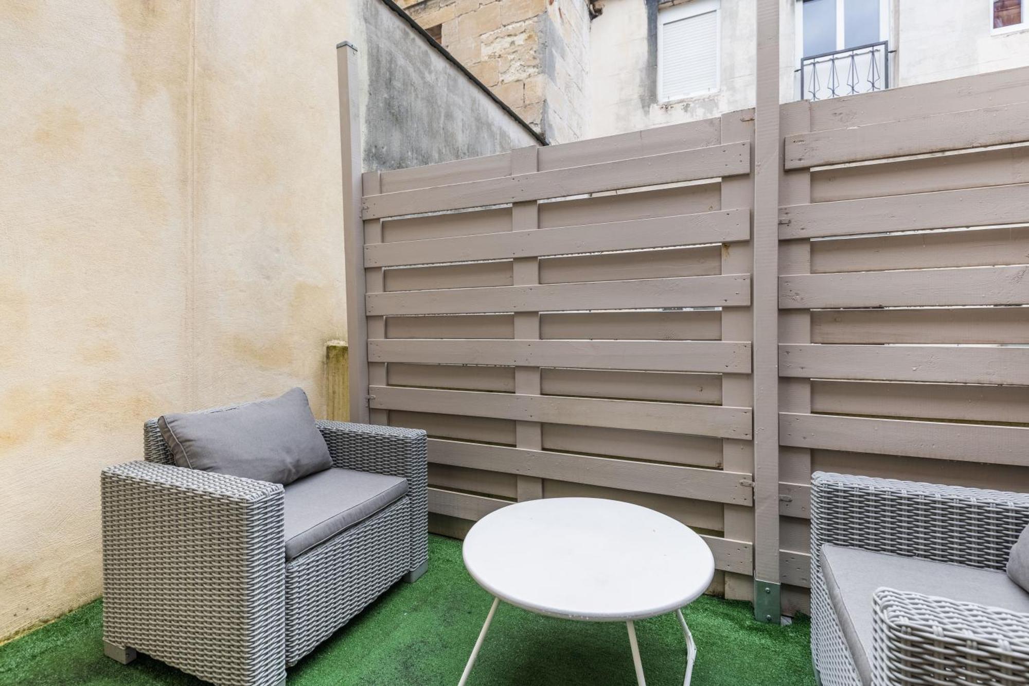 Studio En Duplex-Aircon-Terrasse-Parking-Calme Bordeaux Zewnętrze zdjęcie